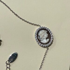 Elegant Silver Cameo Pendant Necklace